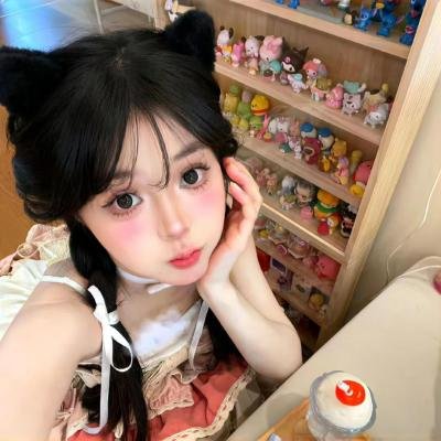 卡门与萝拉 海报